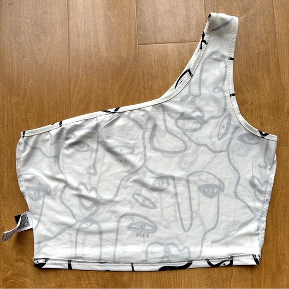 Shein Black and White Silhouette Sketch Lines One Shoulder Top, Size Large - Picture 12 of 16